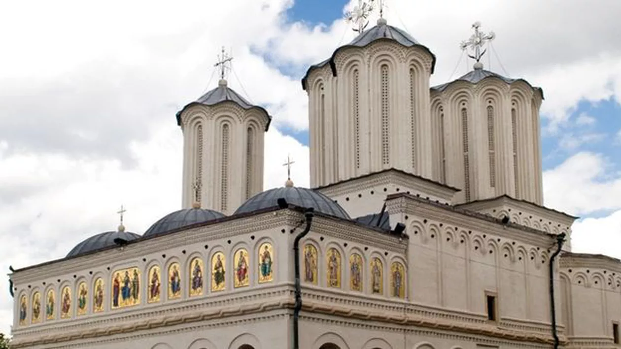 Patriarhia Română, despre decizia CCR privind orele de religie: „Luăm act cu mâhnire de decizia Curții, discriminatorie şi umilitoare pentru această disciplină”