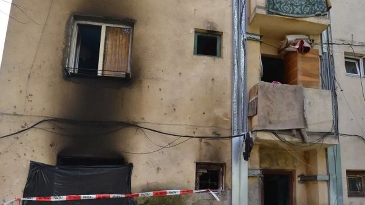 Un bărbat beat a murit într-un incendiu izbucnit într-un bloc din Alba Iulia