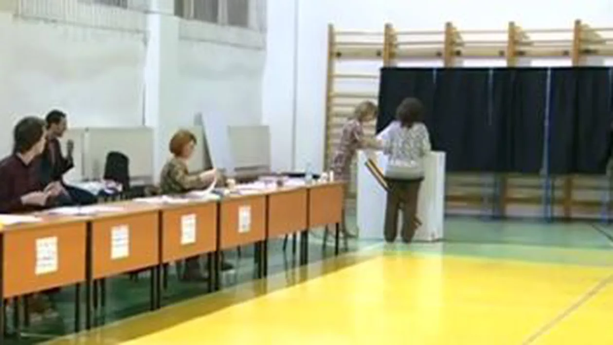 Braşov: Proces de votare întrerupt 30 minute la o secţie din Codlea din cauza unei pene de curent