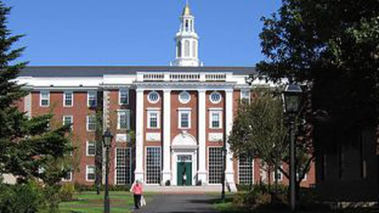 Universitatea americană Harvard este acuzată de discriminare rasială în timpul admiterii