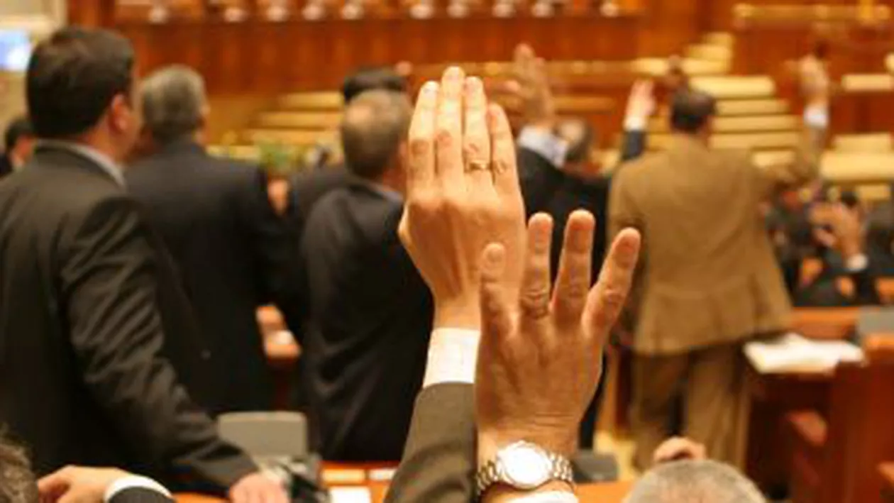 Camera Deputaților a adoptat tacit o propunere de respingere a OUG privind traseismul