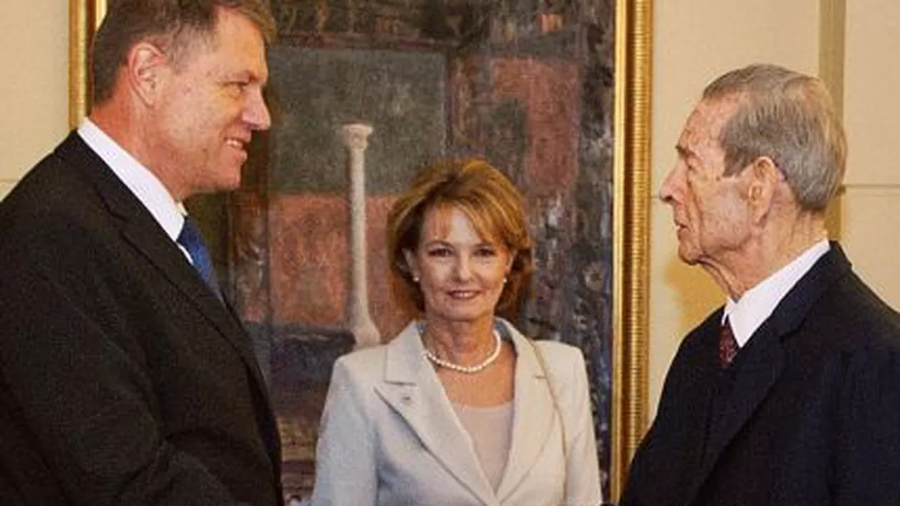 Klaus Iohannis infirmă faptul că l-a invitat de Regele Mihai la învestitura sa: „Așa ceva nu se face la un dejun privat”