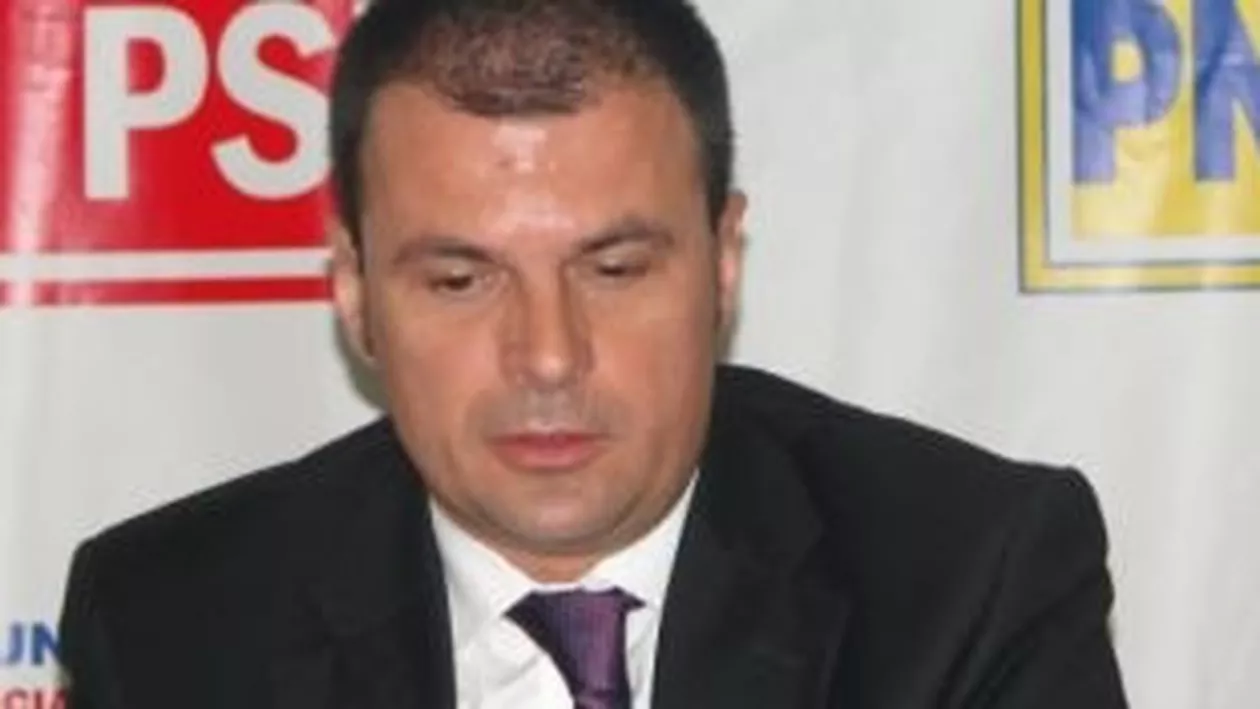Deputatul PNL Mircea Roşca a fost arestat în dosarul de trafic de influenţă