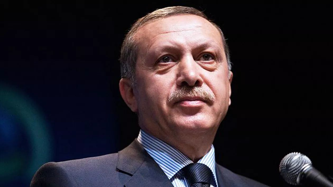 Recep Tayyip Erdogan: „Bărbaţii şi femeile nu pot fi trataţi în acelaşi fel pentru că este împotriva naturii umane. Rolul femeilor este maternitatea”