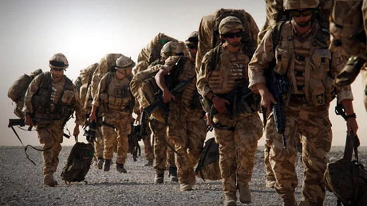 Ultimele trupe britanice părăsesc sudul Afganistanului după 13 ani de război