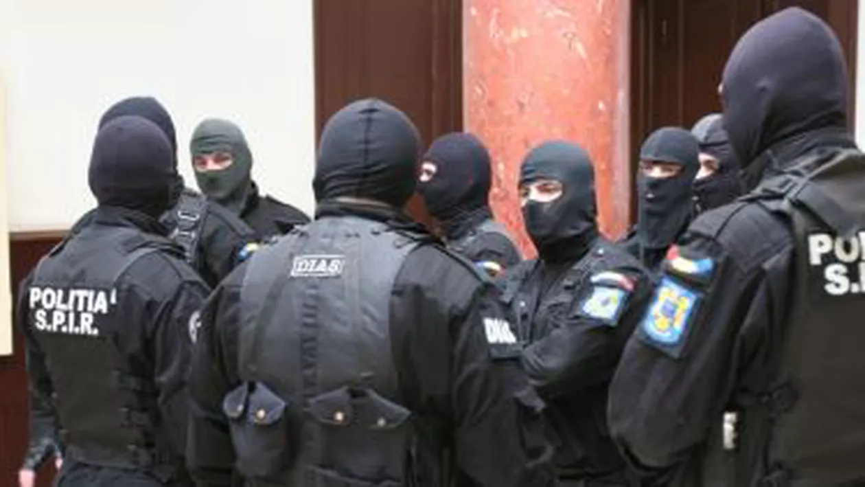 Percheziții în București și Ilfov la suspecți de contrabandă cu țigări