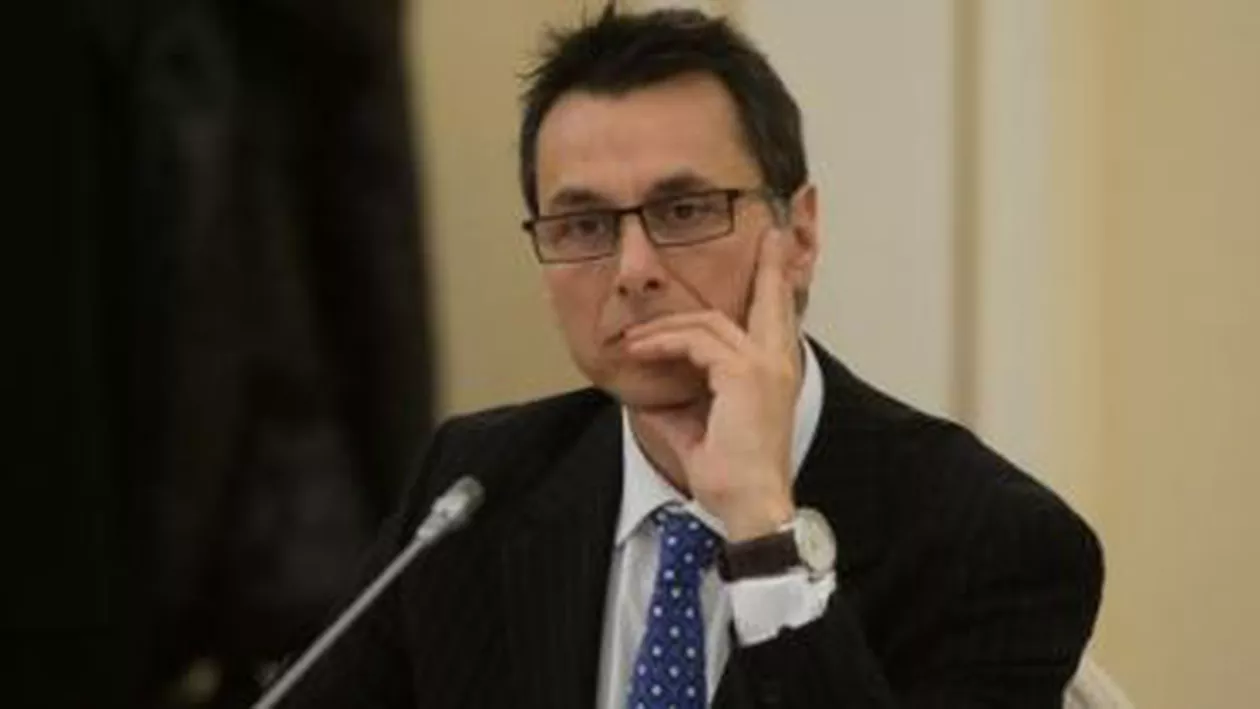 Ministrul delegat pentru românii de pretutindeni are probleme cu limba română: A confundat "libretul" cu "livretul"