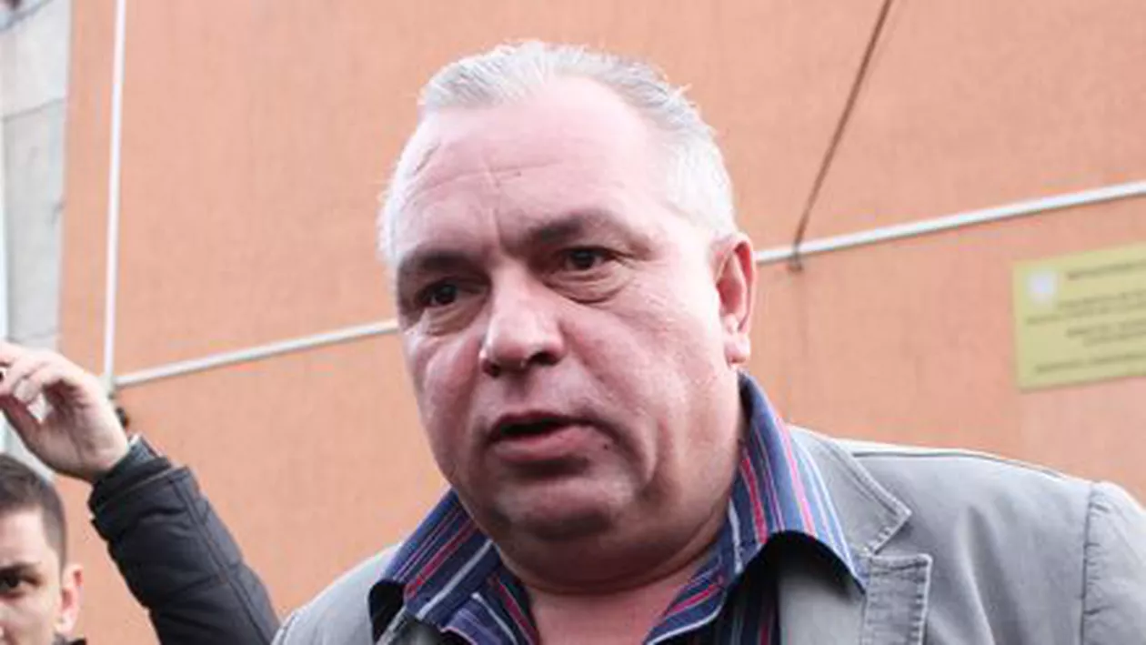 Unul din mandatele de arestare preventivă pentru Nicuşor Constantinescu a fost anulat, dar acesta rămâne închis