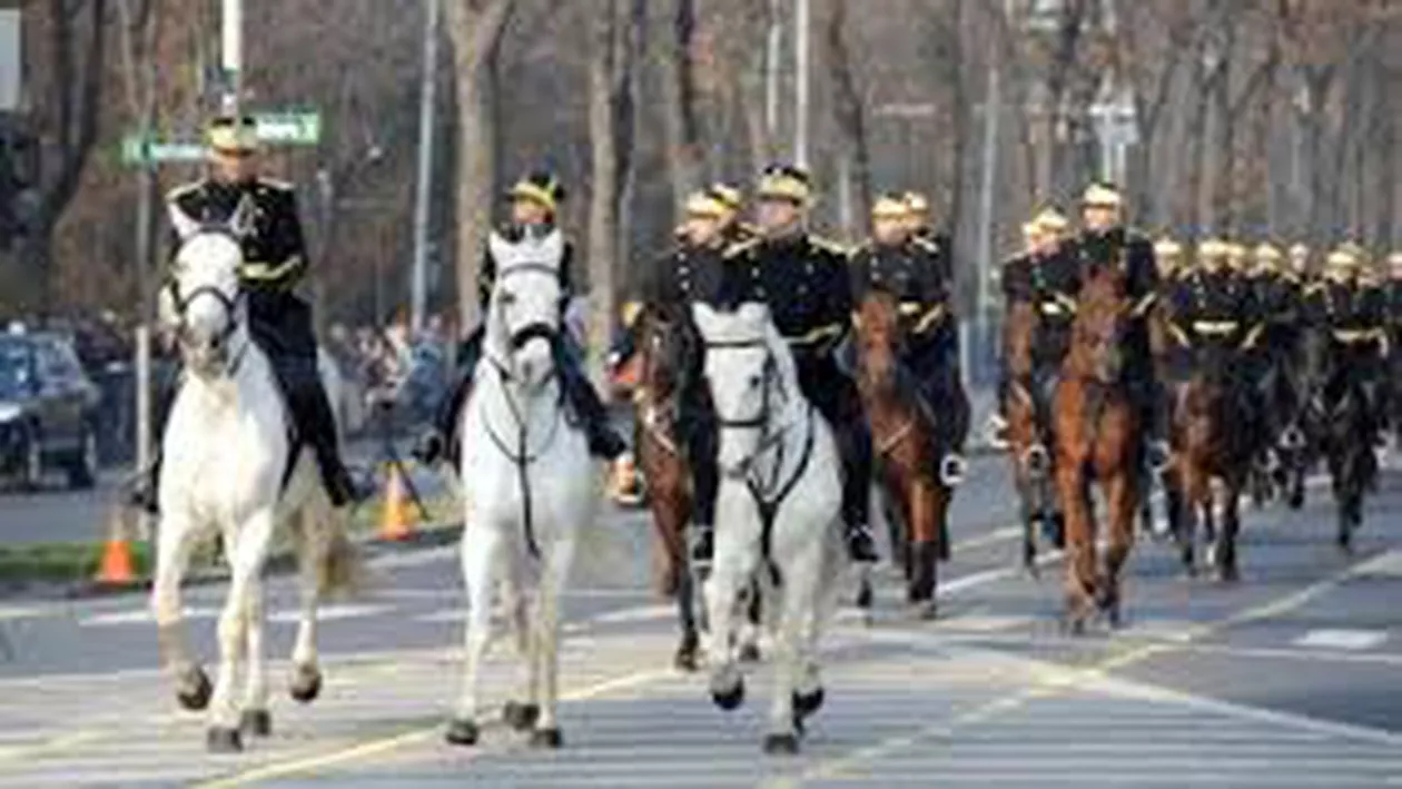 București: Trafic restricţionat şi rute RATB deviate sâmbătă şi luni, pentru repetiţia şi parada de 1 Decembrie