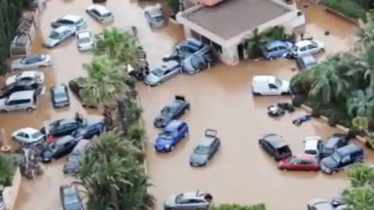 Furtuni violente și inundații în Franța și Italia: Patru persoane au murit, sute au fost evacuate din case