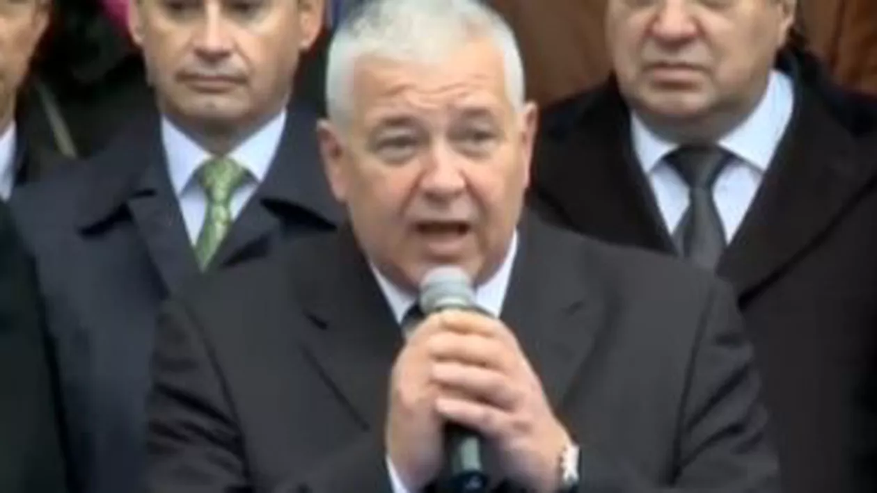 Senatorul PNL Marius Nicoară, accident după ce s-a urcat băut la volan (VIDEO)