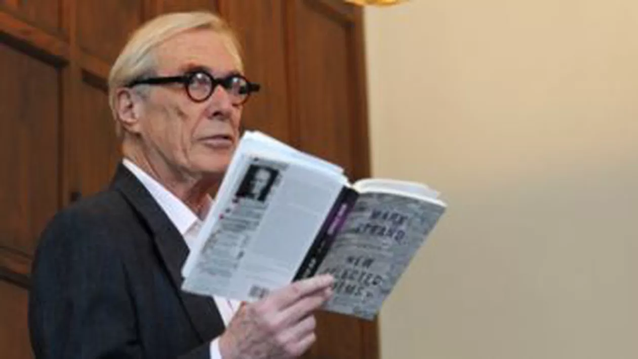 Poetul american Mark Strand, laureat al premiului Pulitzer, a încetat din viață la vârsta de 80 de ani