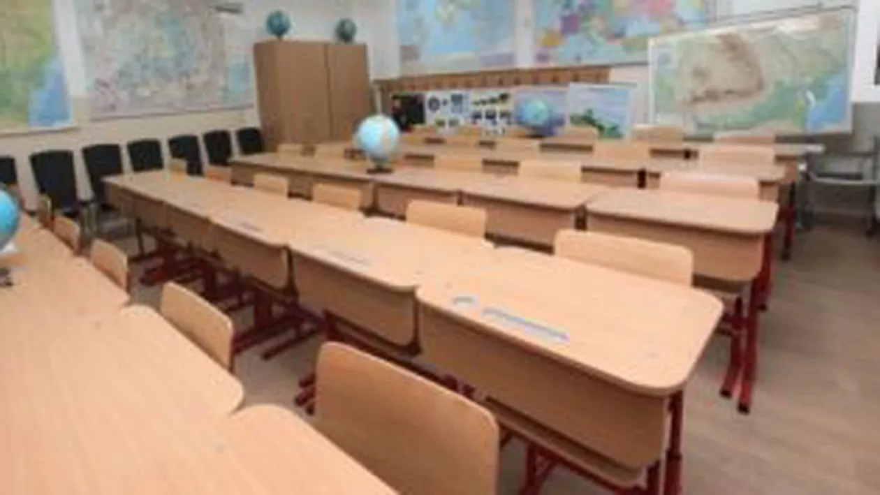 București: Directorul Şcolii "I. G. Duca", eliberat din funcţie, la cerere, după accidentarea unei eleve în timpul orei de sport