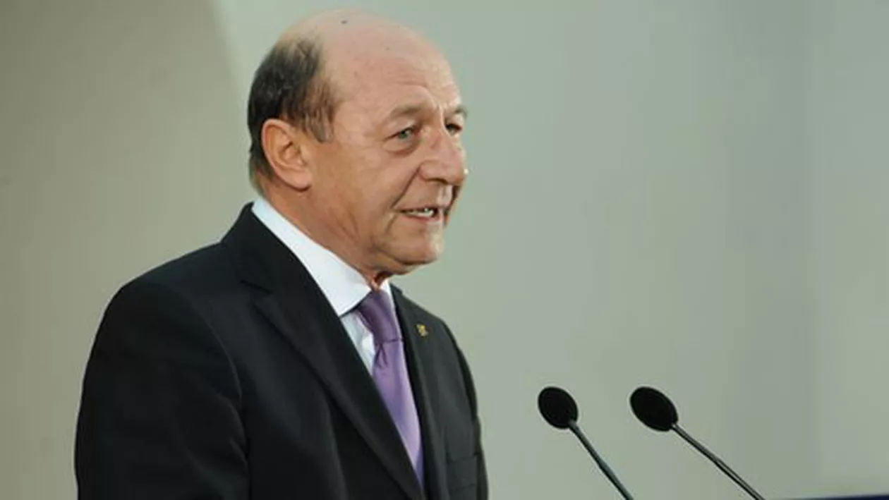 Băsescu, de Sf. Nicolae: Fie ca această zi să ne aducă speranţă în suflet şi dorinţa de a fi generoşi