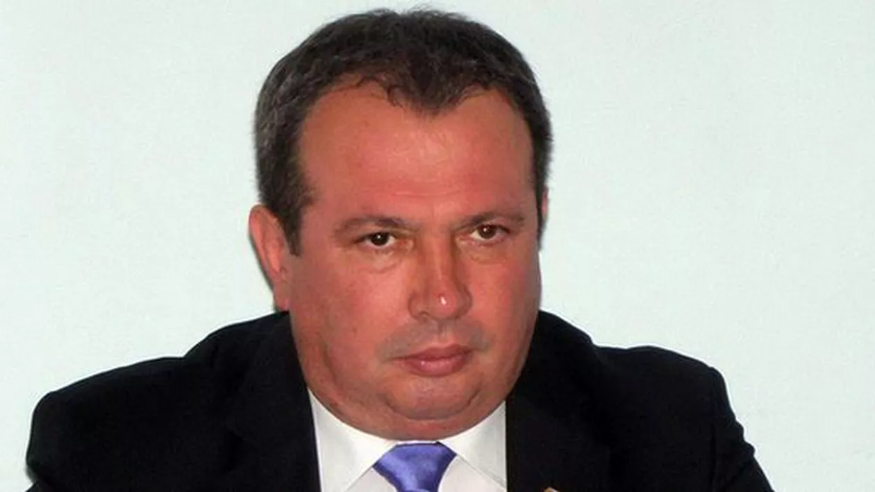 Senatorul Valer Marian: Soțul deputatului liberal Andreea Paul Vass încasează bani mulți din evaluările dispuse de ANRP