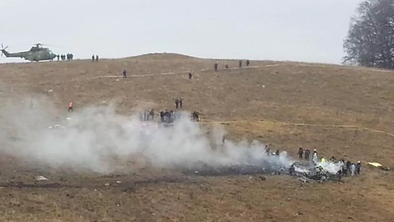 Pilotul elicopterului prăbușit lângă Sibiu a murit la Spitalul de Arşi din Bucureşti