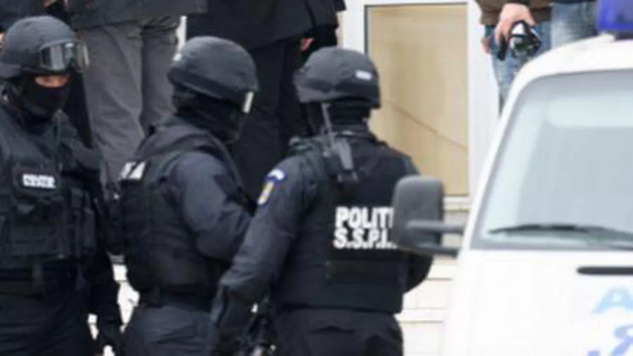 Cinci persoane au fost reținute în urma perchezițiilor de la Mediafax Group