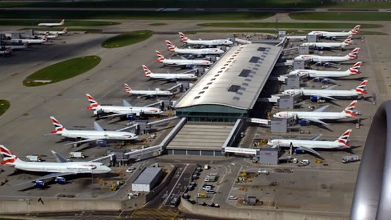 Cel puţin 38 de curse aeriene, anulate sâmbătă pe aeroportul londonez Heathrow