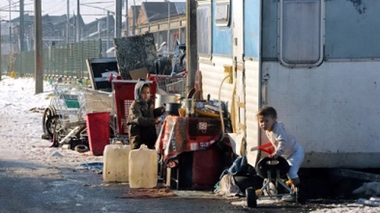 Spania: O tabără de romi din România, amplasată în centrul Madridului, a fost demolată
