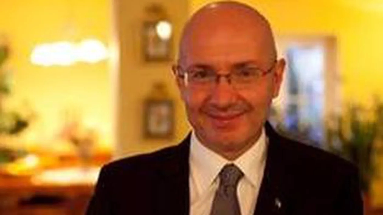 Adrian Anghel, propus pentru Ministerul Românilor de Pretutindeni, singurul care a primit aviz negativ în comisii. Ponta face altă propunere