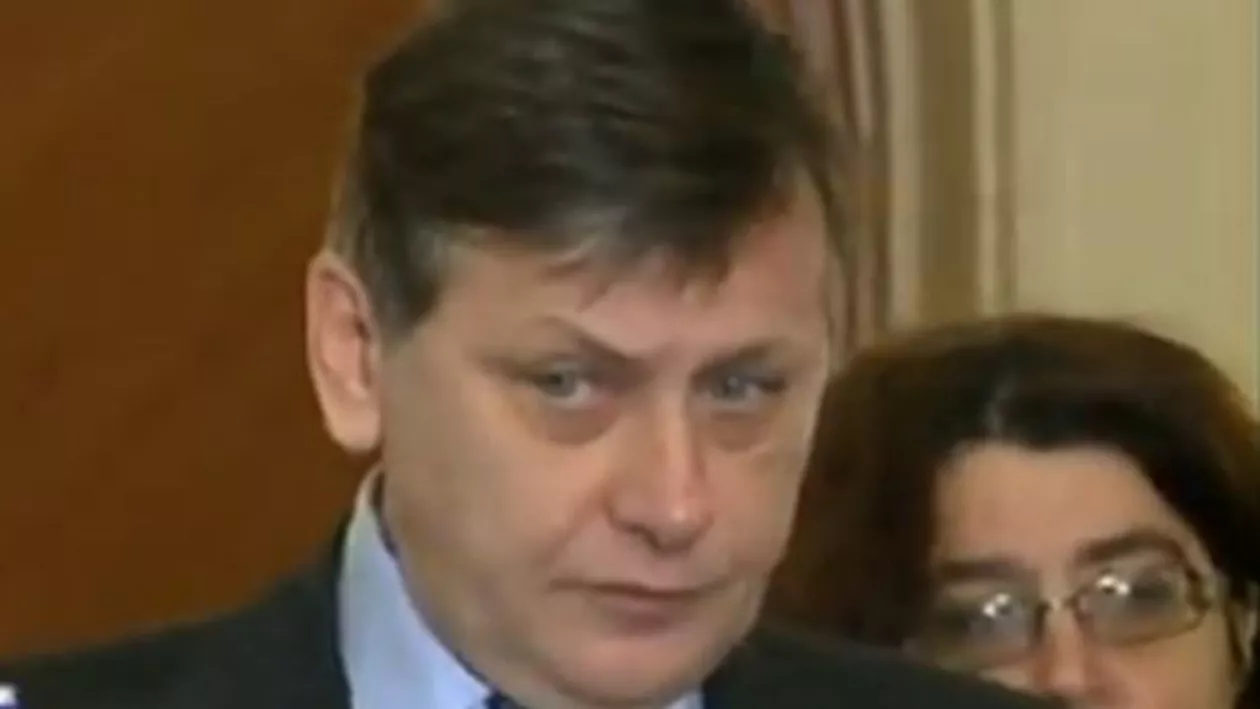 Crin Antonescu, întrebat dacă se retrage liniștit din politică: „Liniștit cât ești viu nu ești niciodată, dacă nu ești prost”