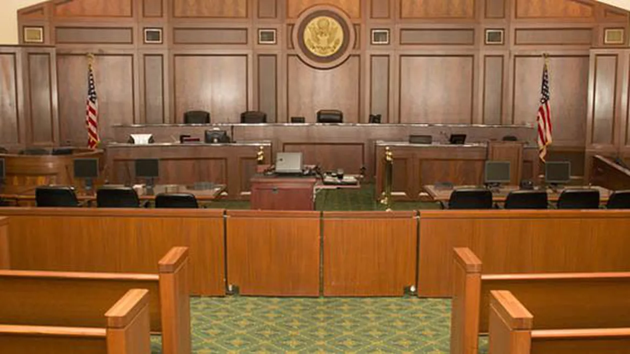 Cei doi români şi italianul arestaţi în Muntenegru au fost inculpaţi pentru terorism în SUA