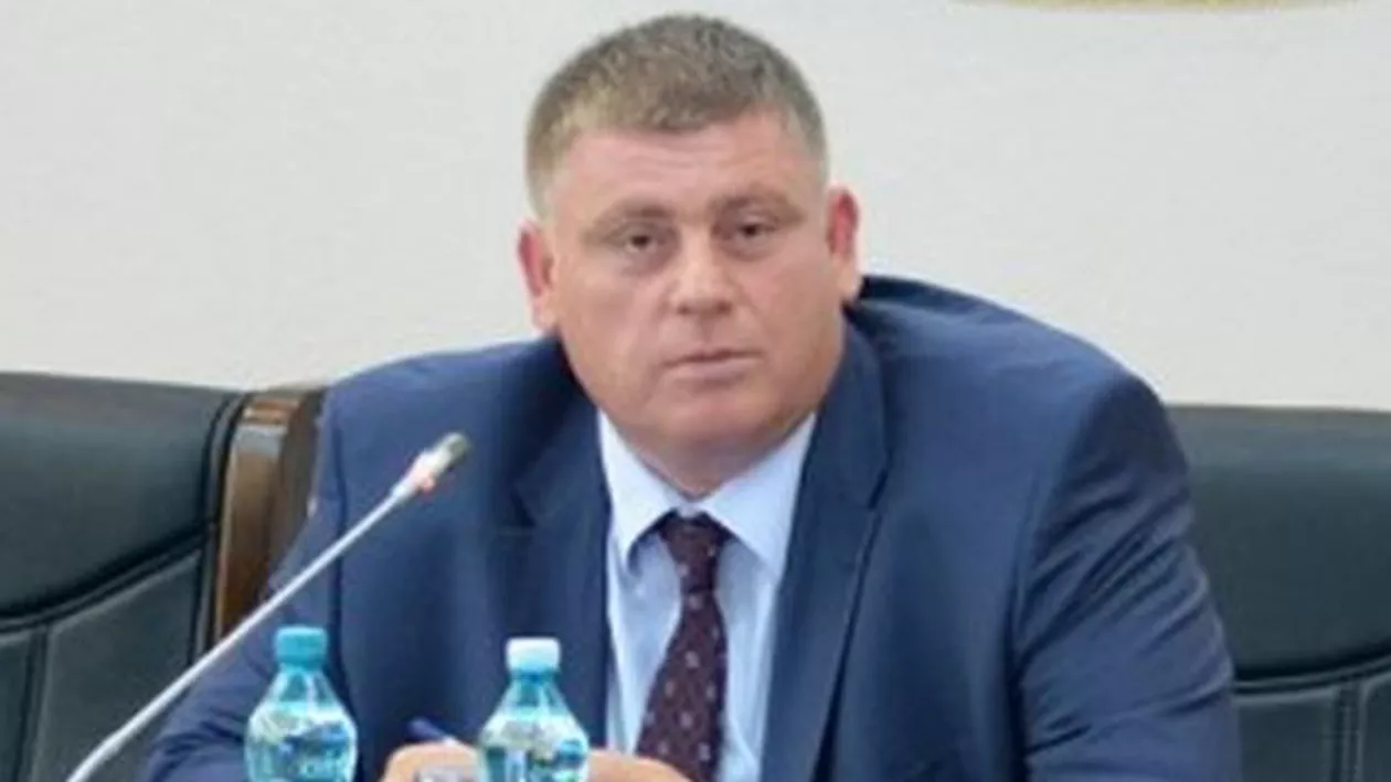 Şeful CJ Buzău, Cristinel Bîgiu, arestat preventiv pentru luare de mită, suspendat din funcţie