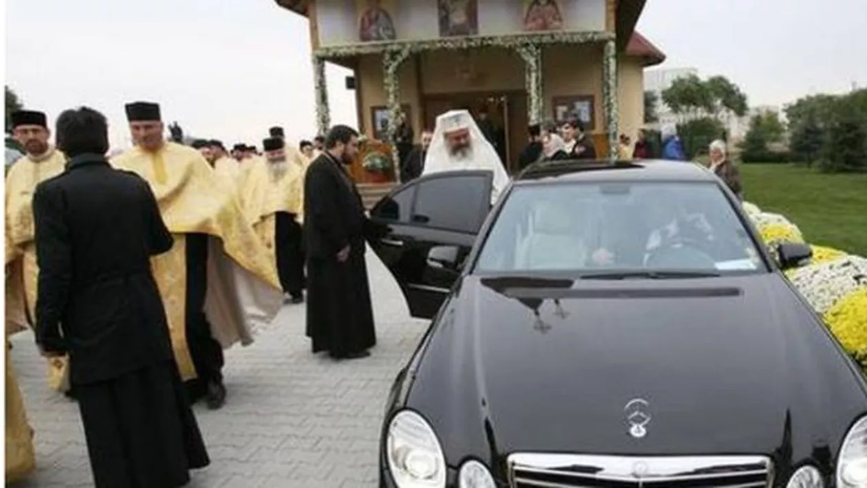 Anul electoral 2014 a umplut visteria Bisericii: Sume record primite de BOR în ultimele luni