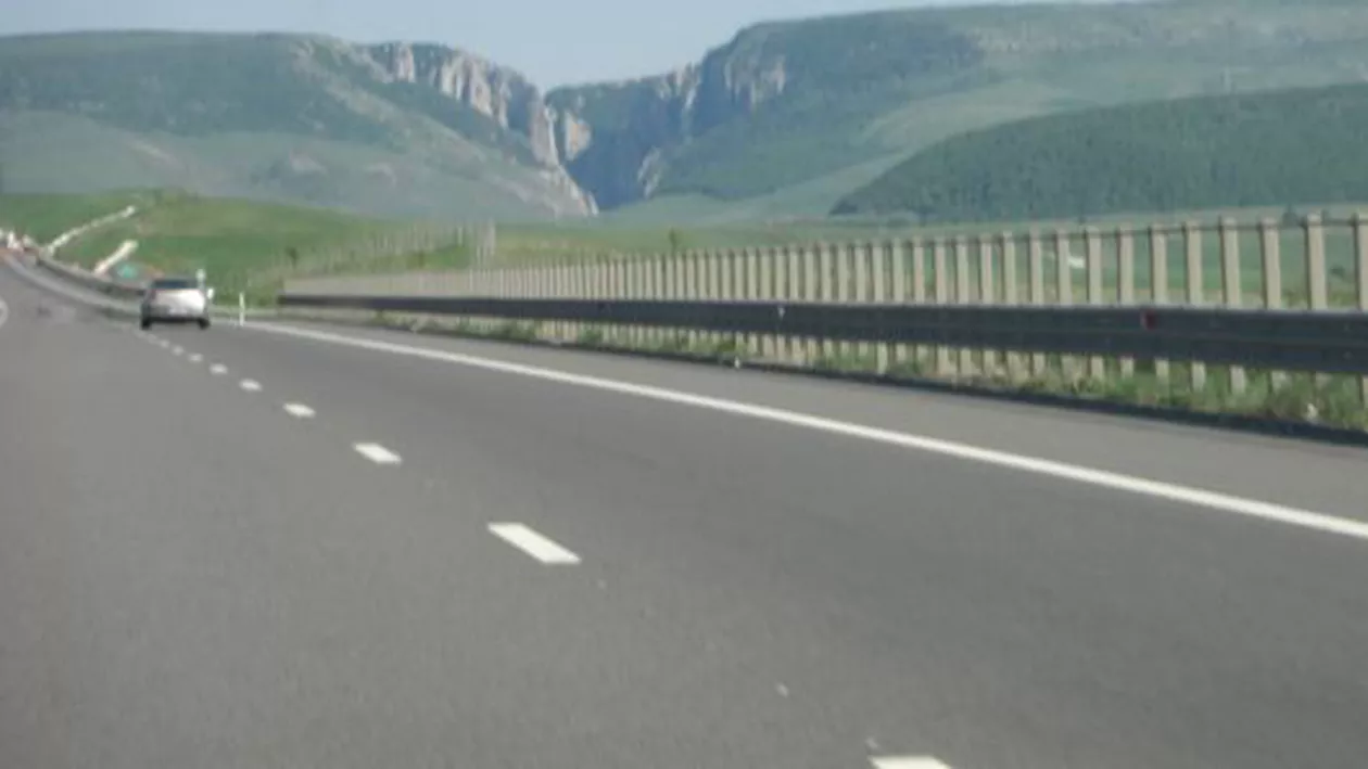 Tânăr de 23 de ani, prins în timp ce conducea cu 224 km/h pe A3