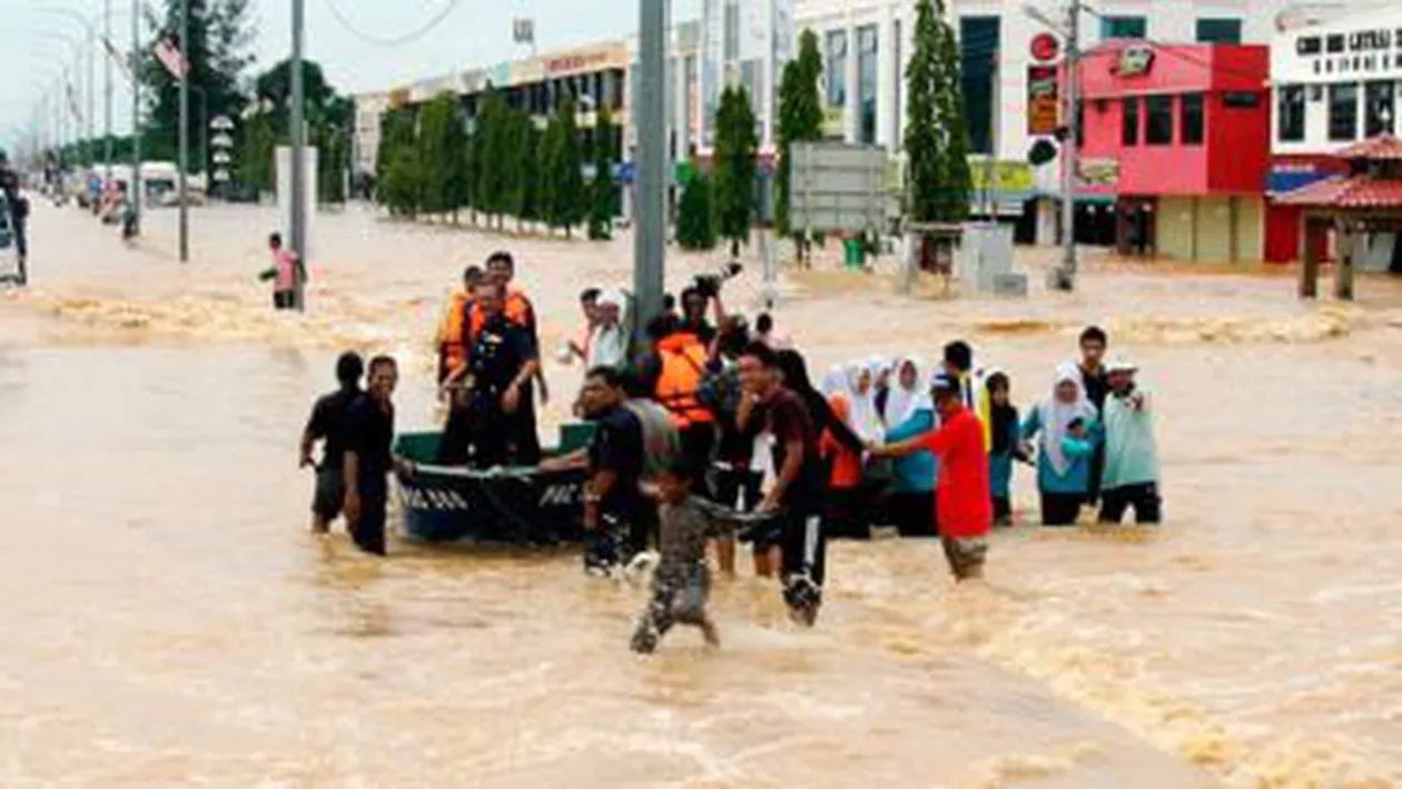 MAE: Românii blocați în Malaysia au fost evacuați și se îndreaptă spre Kuala Lumpur