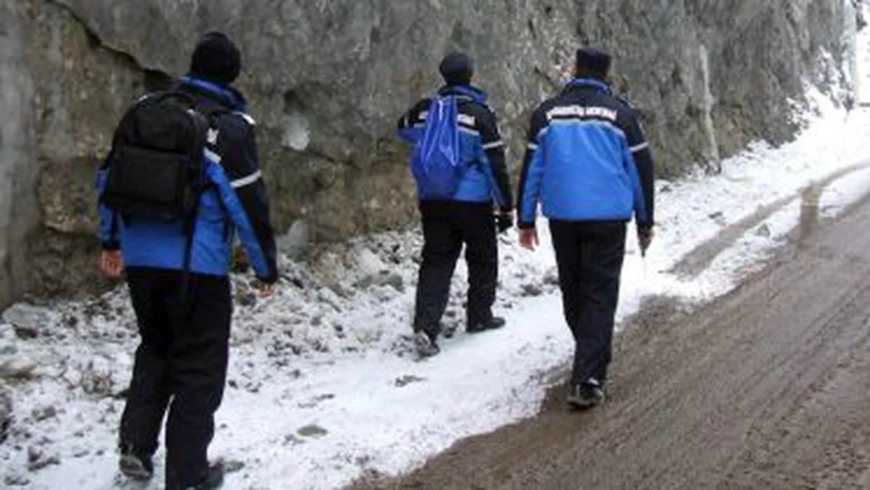 Jandarmii montani au intervenit pentru salvarea a doi turiști rămași blocați pe un drum din Masivul Bucegi
