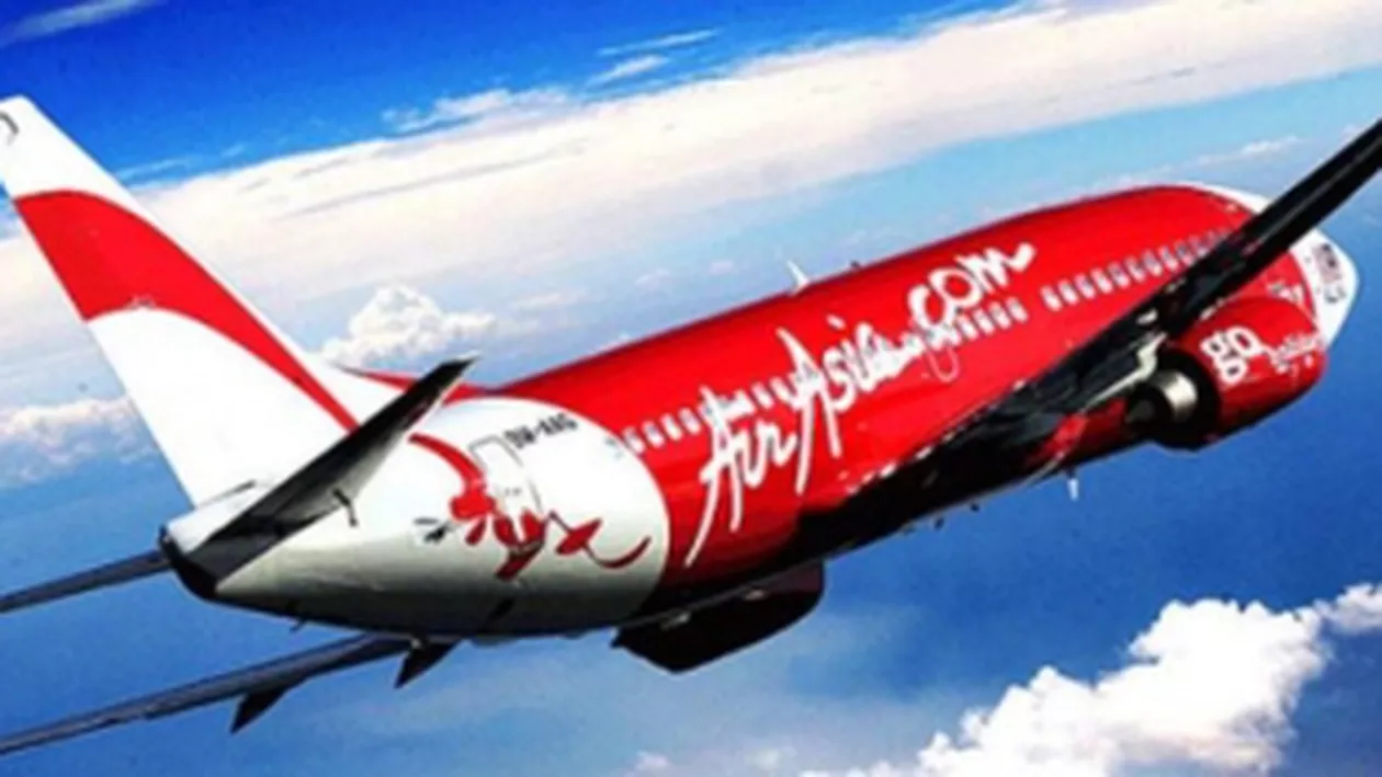 Operaţiunile de căutare a avionului companiei Air Asia au fost reluate