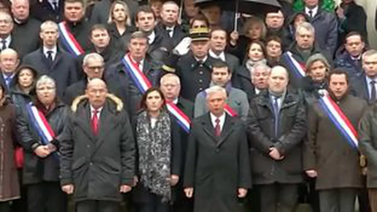 Deputații francezi au cântat imnul pentru a reafirma unitatea Republicii (VIDEO)