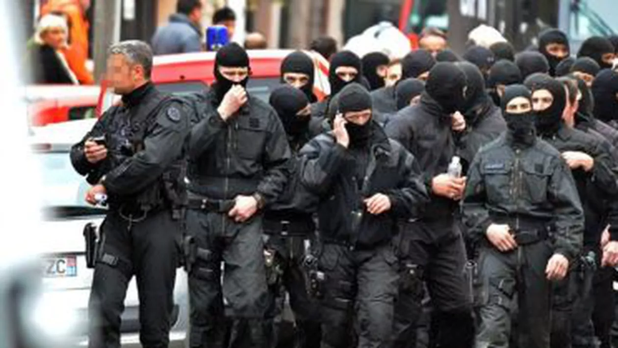 Franța: Protagoniștii atentatului de la Charlie Hebdo ar fi părăsit țara