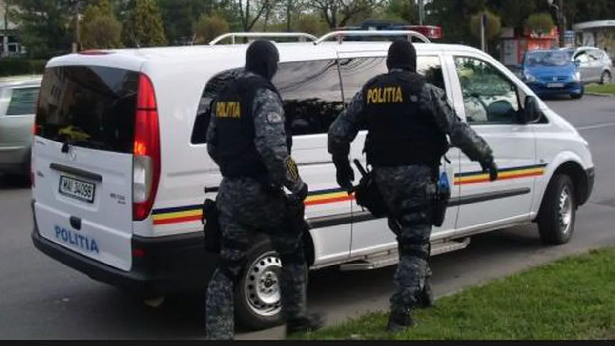 Patronul unui restaurant libanez din Capitală, reţinut pentru trafic de droguri de mare risc