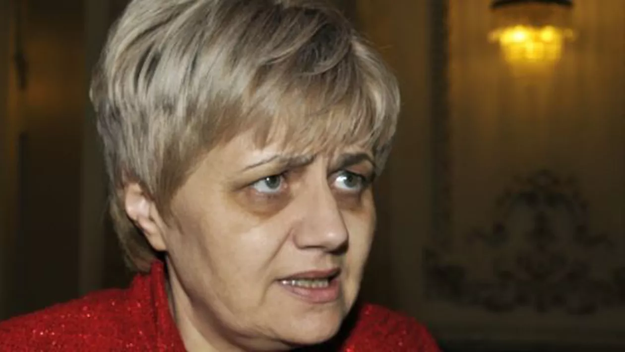 Senatoarea PC Cristiana Anghel critică jurnaliștii de la Charlie Hebdo dar și pe președintele Iohannis pentru că a distribuit mesajul "Je suis Charlie"