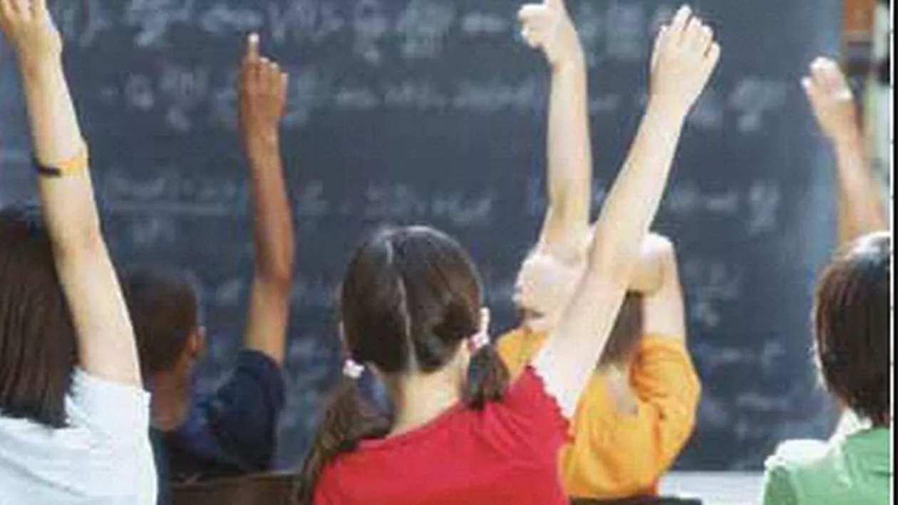 Regulamentul şcolar a suferit o serie de modificări: Cum îşi pot contesta elevii notele