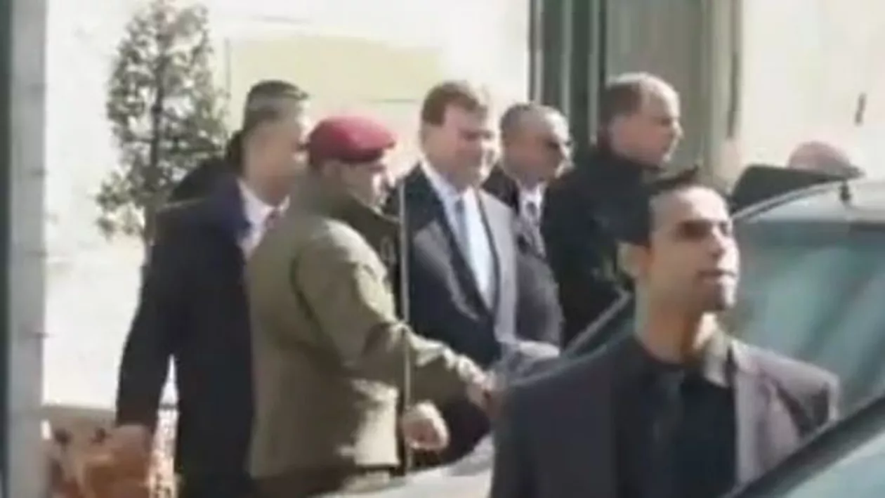 Ministrul canadian de Externe, atacat cu ouă de protestatari palestinieni (VIDEO)