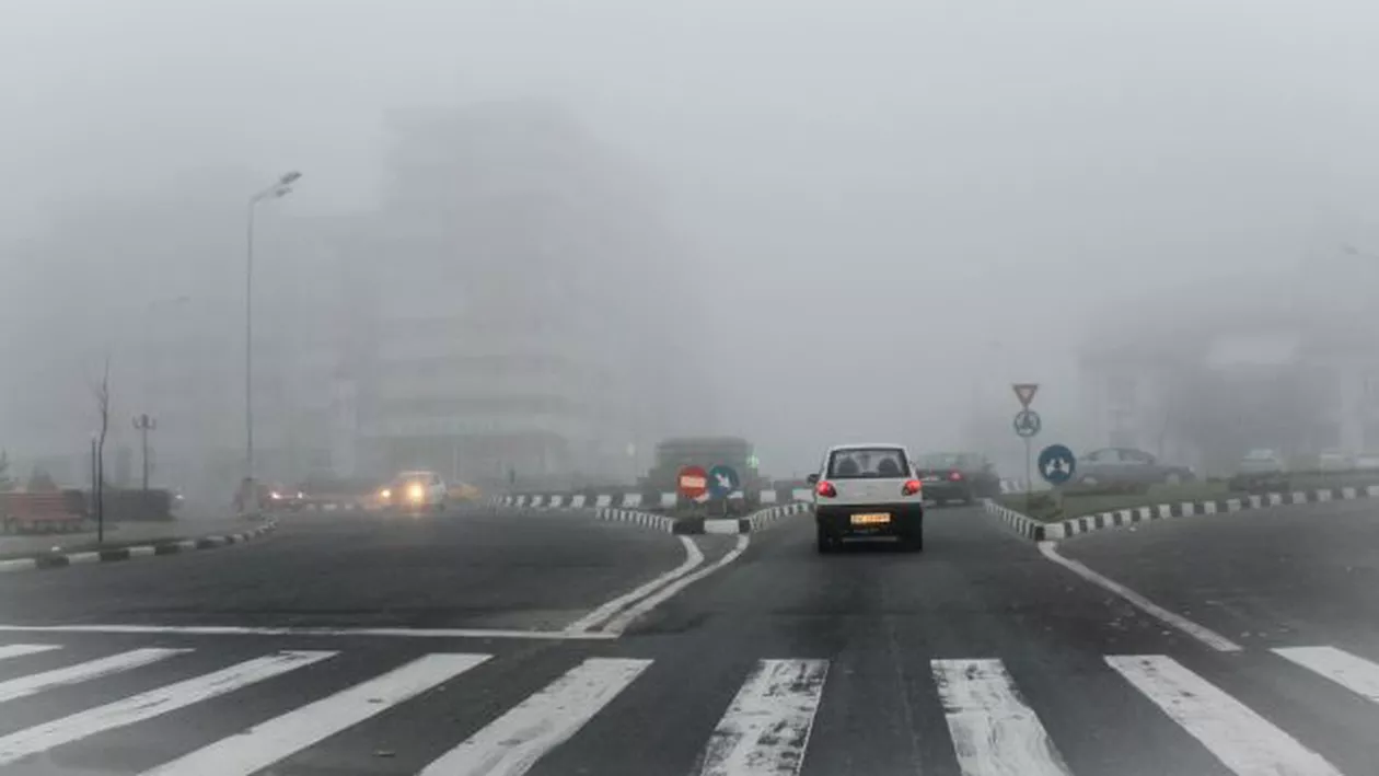 Cod galben de ceață pentru 12 județe și autostrăzile A1, A2 și A3