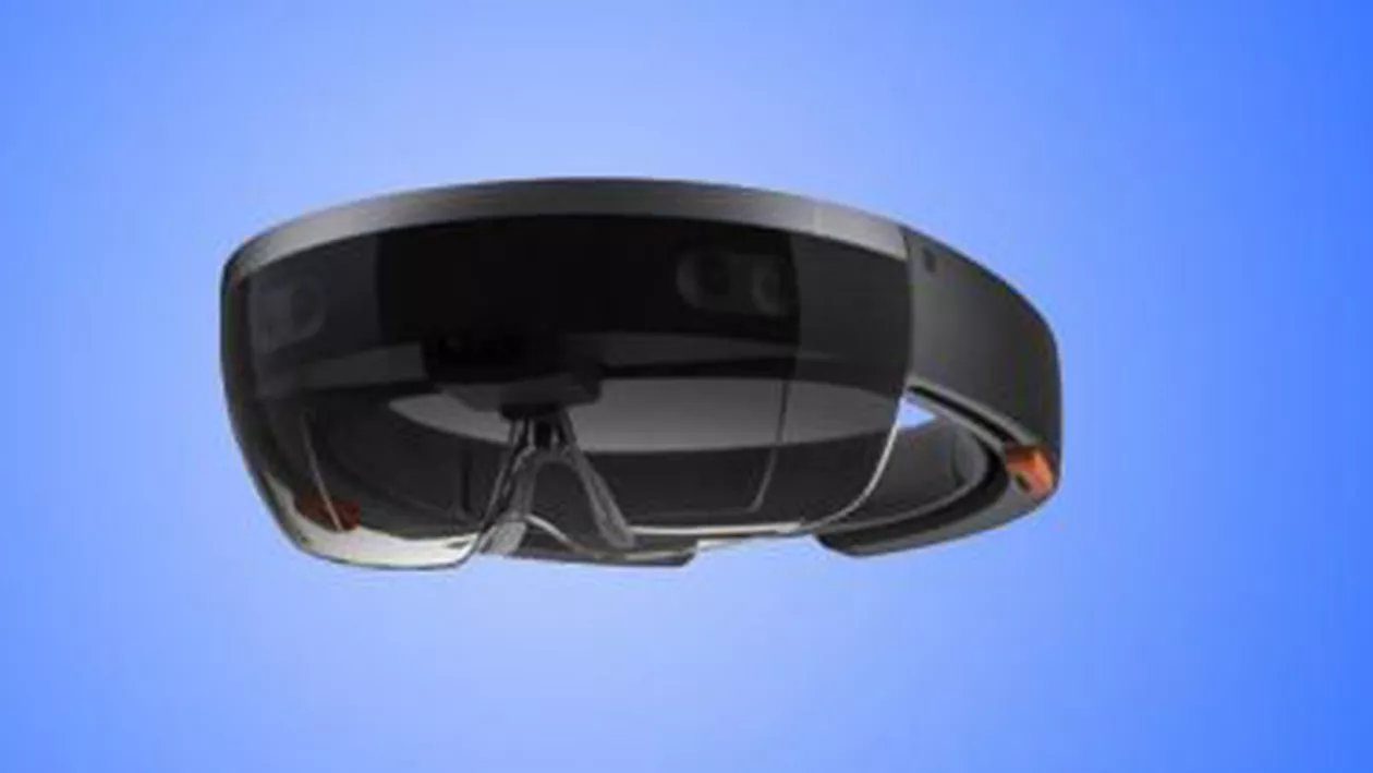 Microsoft HoloLens, ochelarii care proiectează imagini holografice (VIDEO)