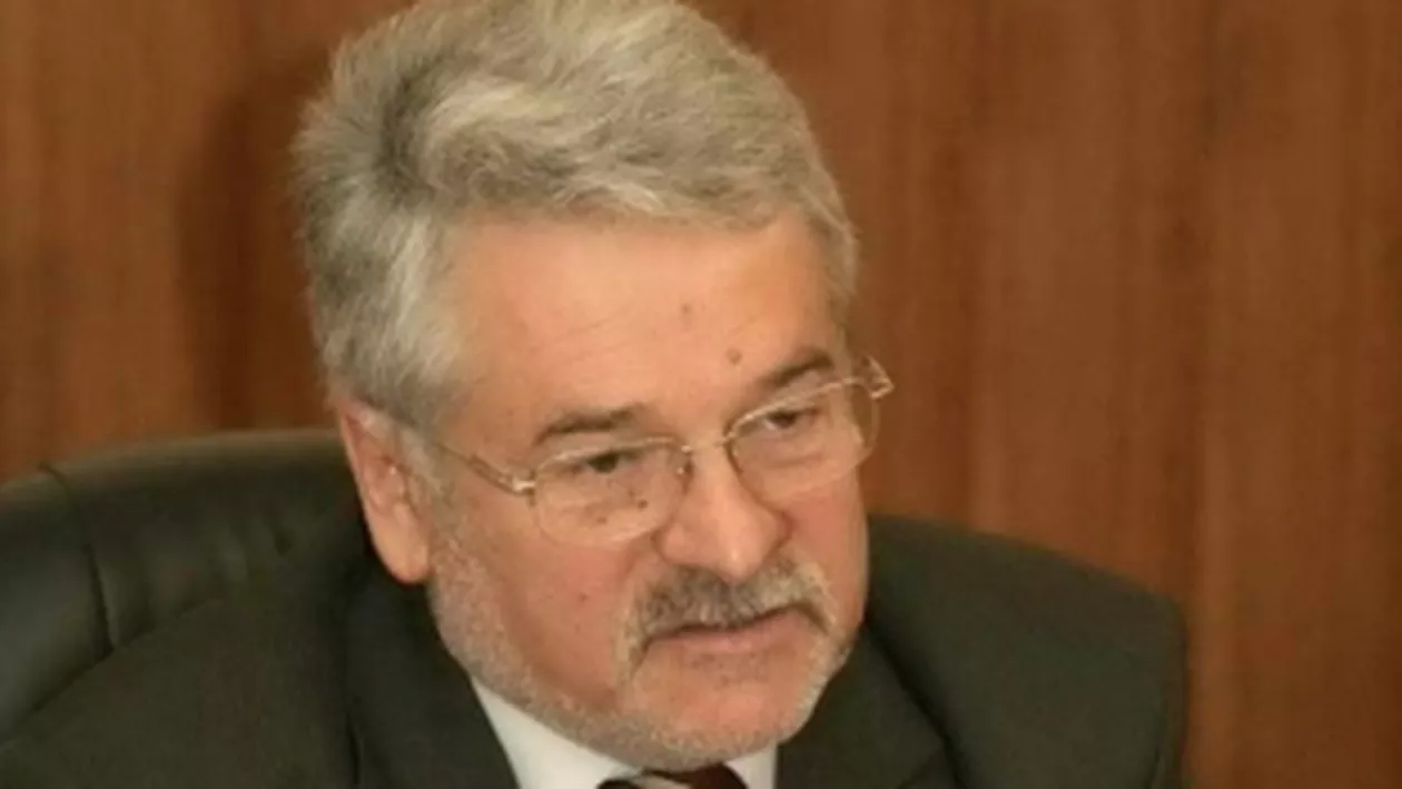 Mircea Moloț, președintele supendat al CJ Hunedoara, aflat în arest la domiciliu, și-ar putea părăsi locuința de patru ori pe lună