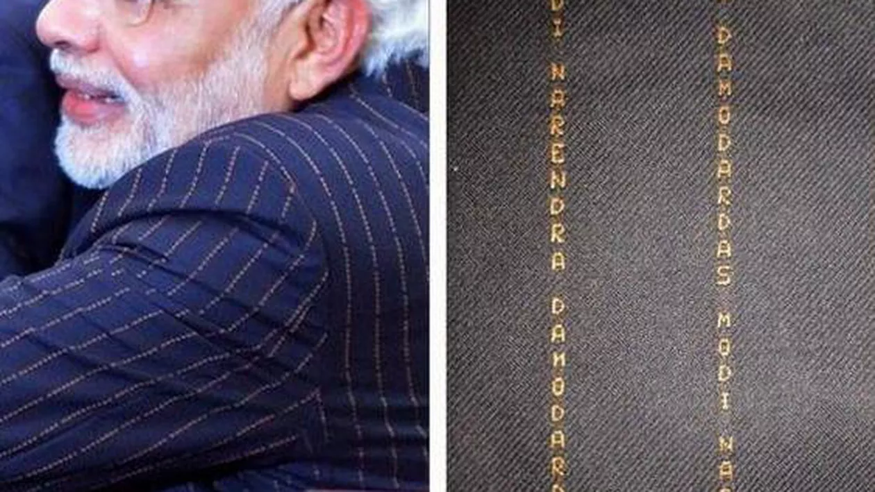 Premierul Indiei a purtat un costum pe care era scris de sute de ori numele său la întâlnirea cu Obama