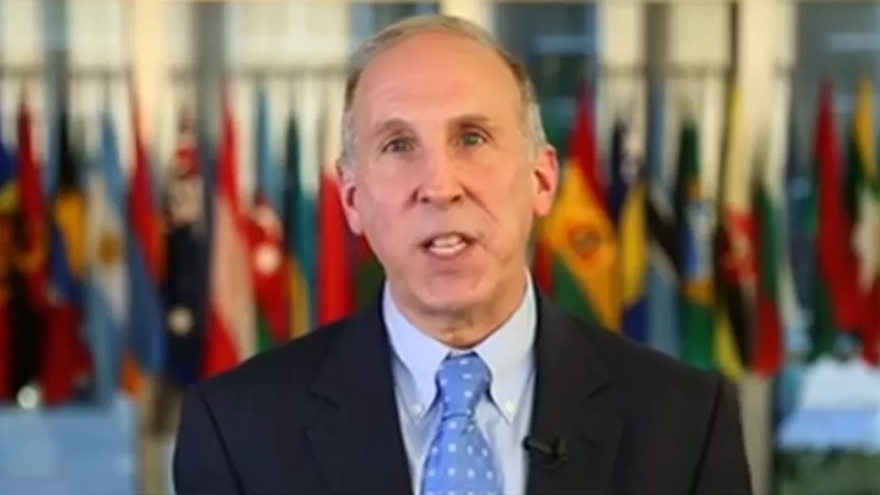 Surpriză din partea noului ambasador al SUA în Republica Moldova: Vorbește perfect limba română!  (VIDEO)