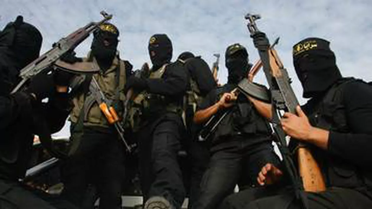 Mai mulți jihadiști, suspectați că s-au contaminat intenționat cu Ebola, pentru a folosi virusul ca armă biologică (VIDEO)