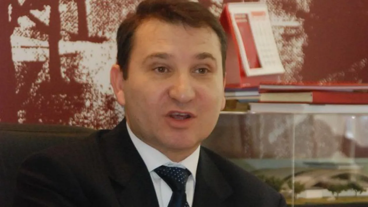 Primarul suspendat al municipiului Bacău, Romeo Stavarache, pus sub control judiciar