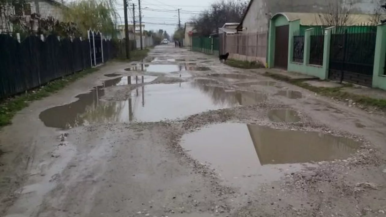 Parc de 1 milion de lei într-un sat din Galați cu 650 de locuitori, fără canalizare și apă potabilă. Primarul: "Se potrivește cu biserica și dispensarul"