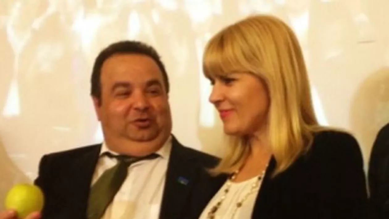 Dorin Cioabă, regele internaţional al romilor, se roagă pentru Elena Udrea, în stil american