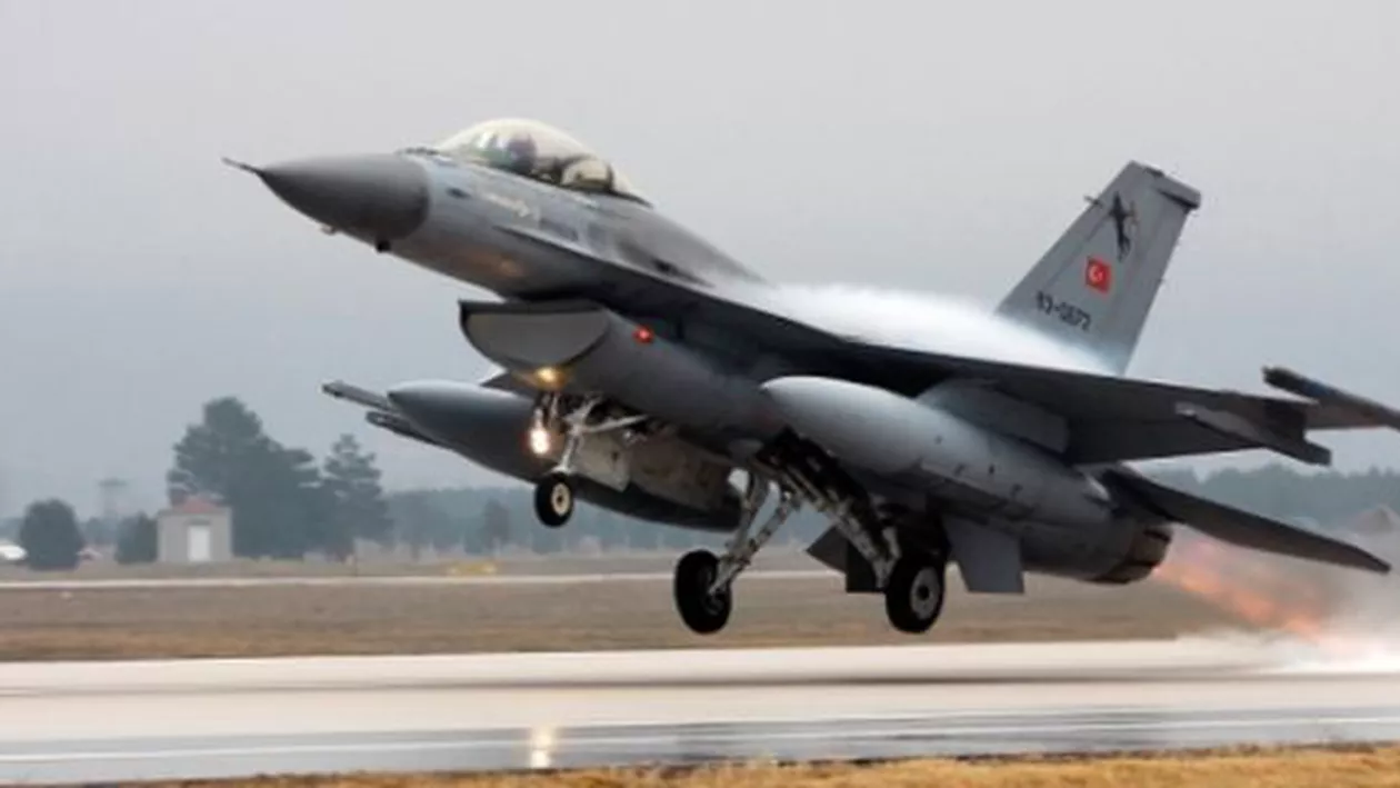 Ministrul Apărării: Primele avioane de vânătoare de tip F-16 vor ajunge în România la sfârşitul anului 2016