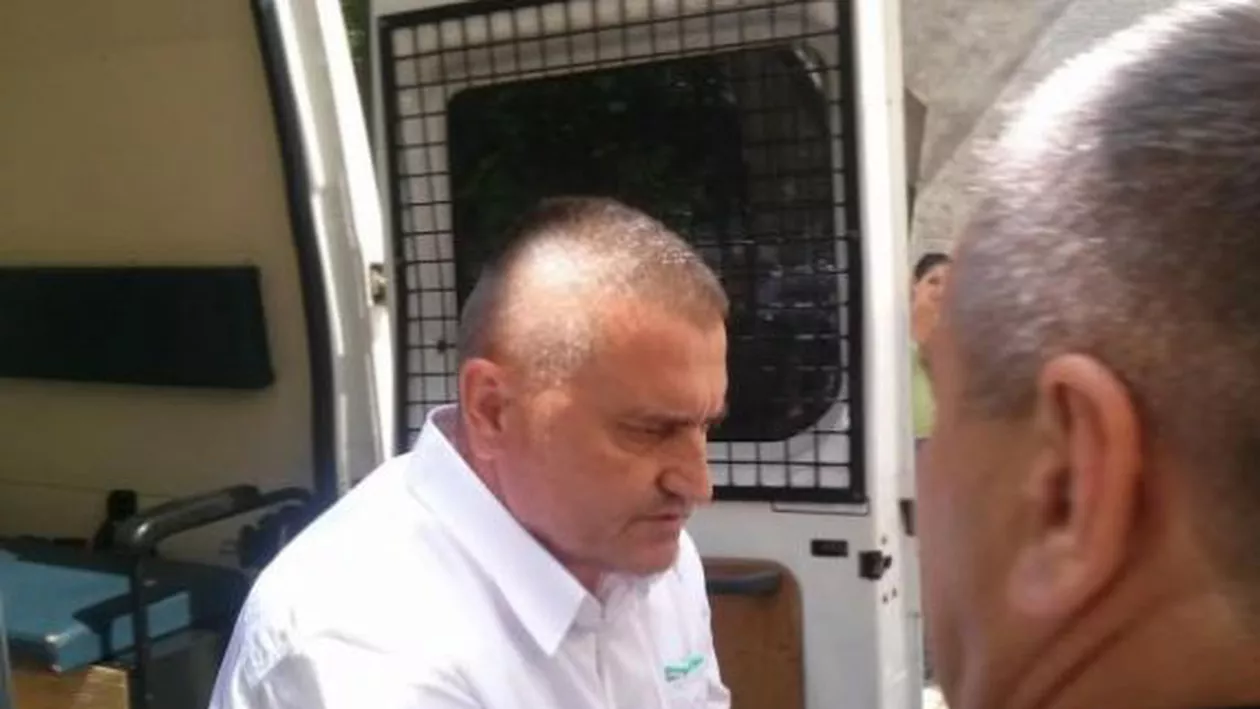 Un procuror arestat pentru corupție, coleg de celulă cu Relu Fenechiu, a fost bătut crunt în închisoare