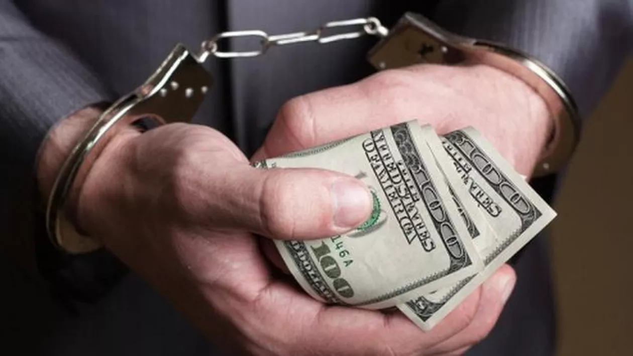 Politicienii caută soluții de extragere a şpăgilor din viitoare contracte. Soluția României: Mai mult DNA